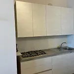 La Di Niki *